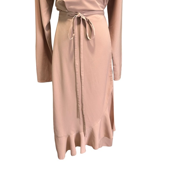 Women's Aritzia Wilfred Josie Luxe Crepe Wrap Dress Size Medium - Picture 6 of 16